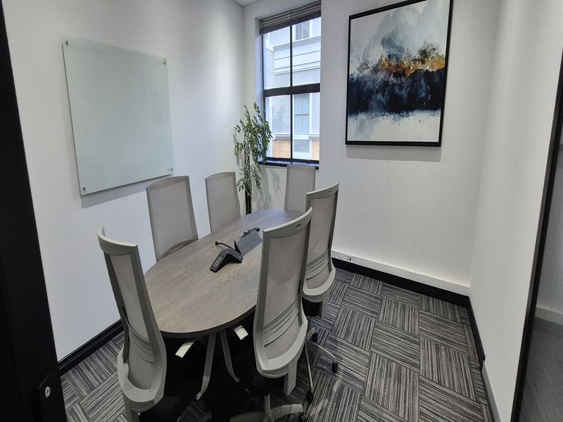 693.61sqm Office to let in Illovo - Photo 5