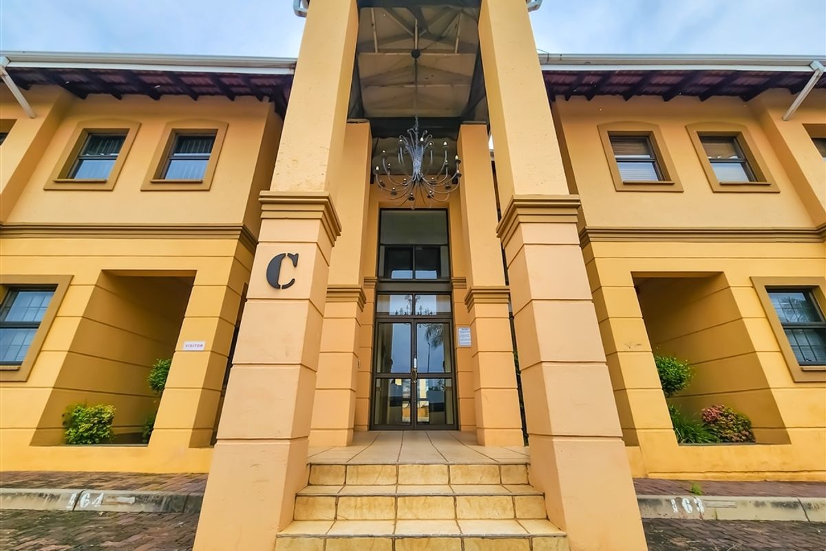 1048m2 Entire Builidng to let in Allen's Nek - Photo 5