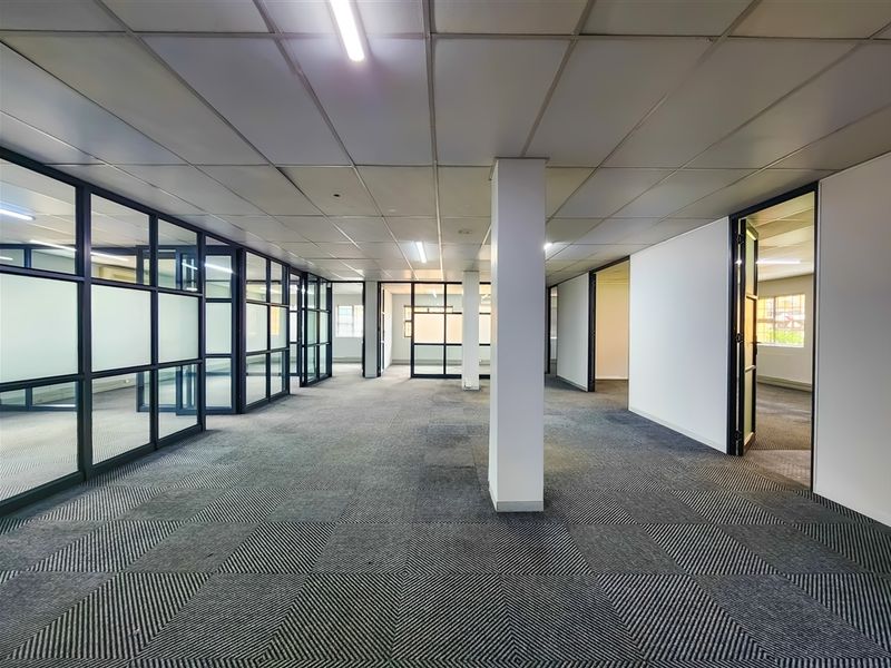 1048m2 Entire Builidng to let in Allen's Nek - Photo 7