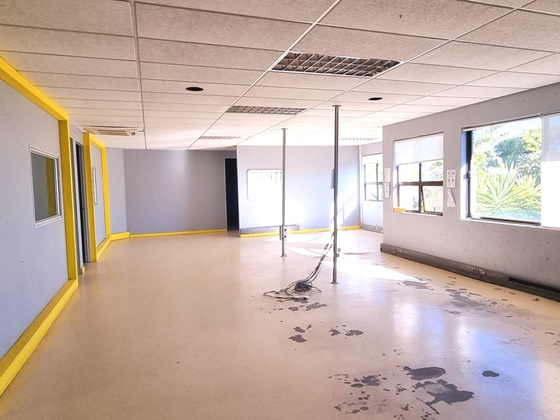 Office space to let in Bryanston - Photo 9