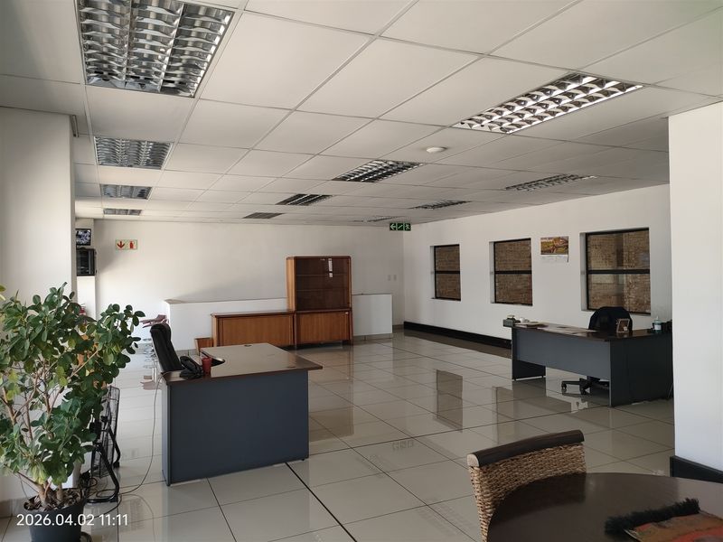 12925m2  Warehouse  - FOR SALETor TO LEASE - Photo 8