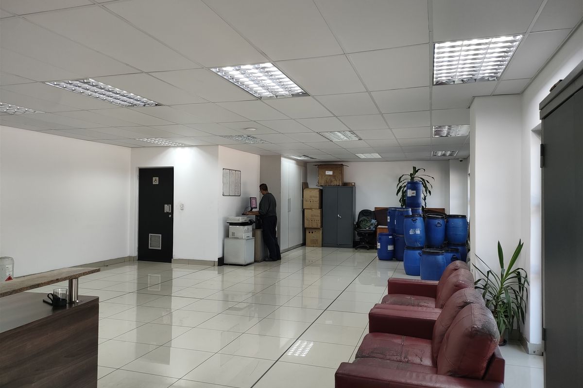 12925m2  Warehouse  - FOR SALETor TO LEASE - Photo 2