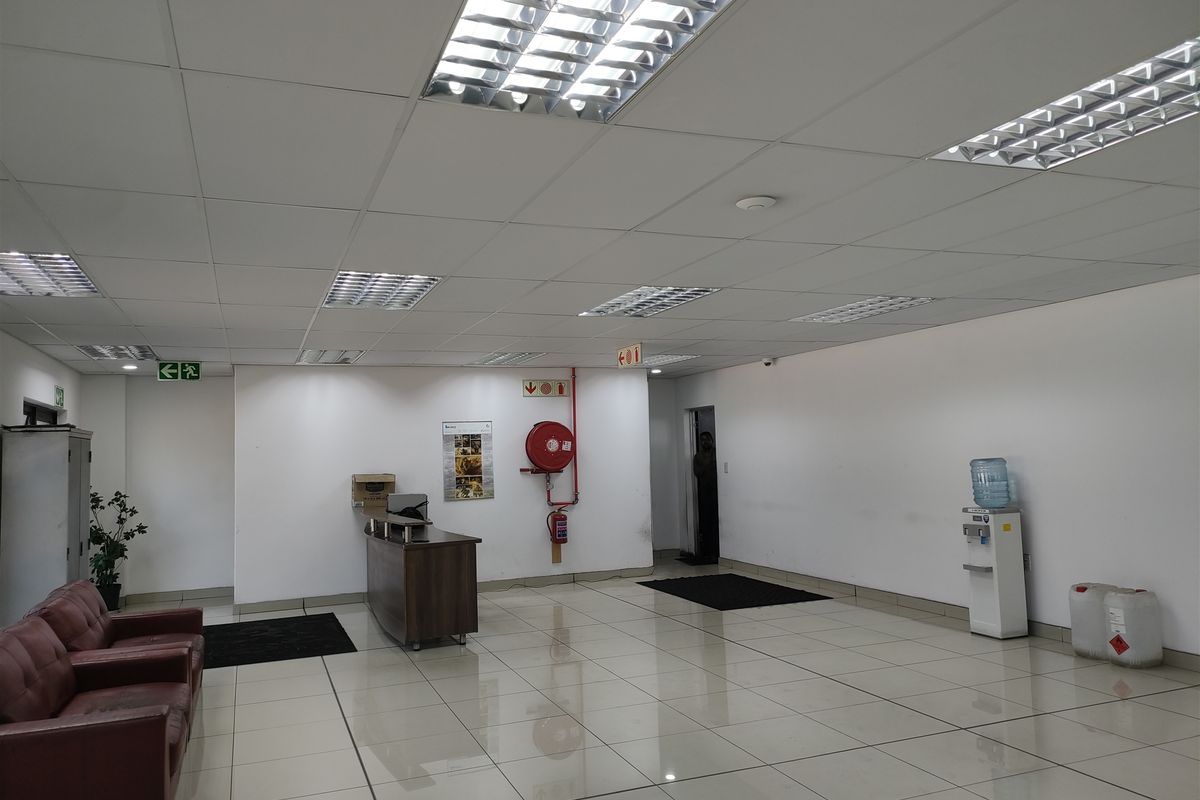 12925m2  Warehouse  - FOR SALETor TO LEASE - Photo 3