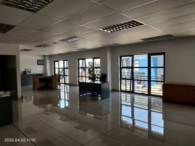 12925m2  Warehouse  - FOR SALETor TO LEASE - Photo 5