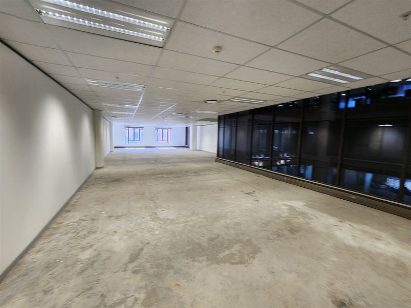 213sqm Offices to let in Sandton - Photo 3