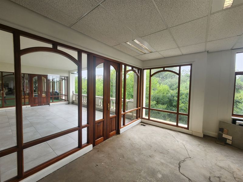 684,39smq Office space to let in Strathavon, Sandton - Photo 8