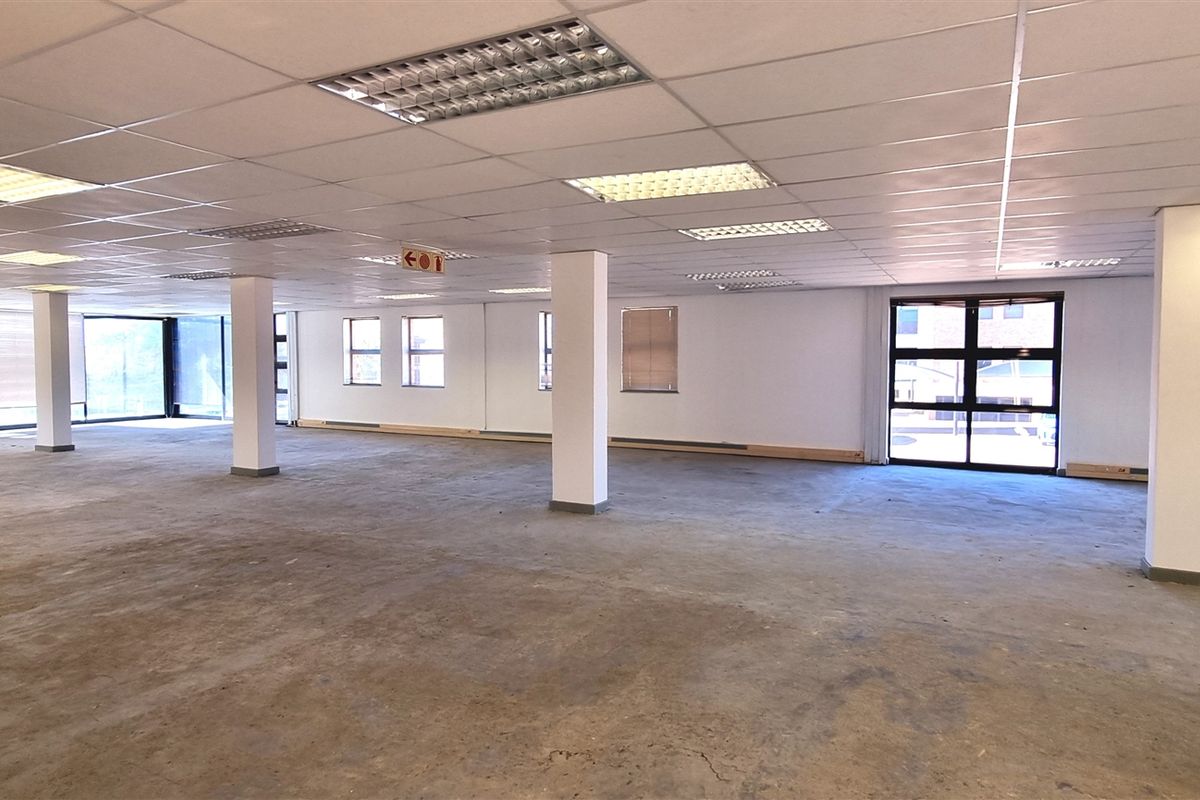 Office space to let in Kildrummy Office Park - Photo 4