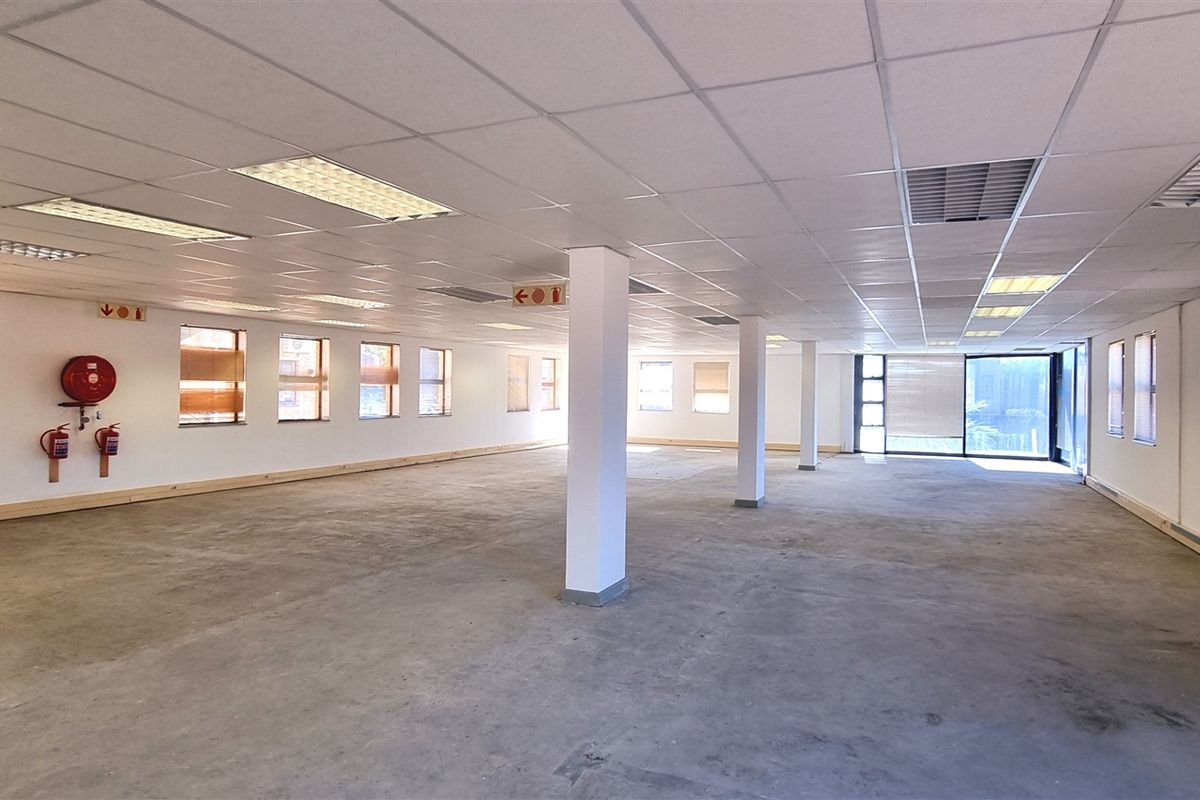 Office space to let in Kildrummy Office Park - Photo 5