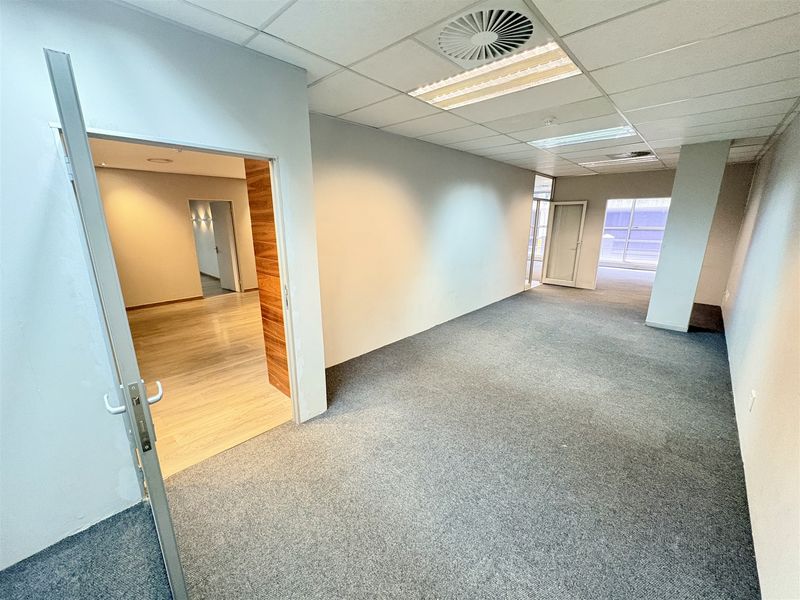 Office space to let - Photo 5