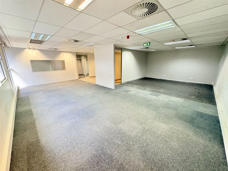 Office space to let - Photo 7