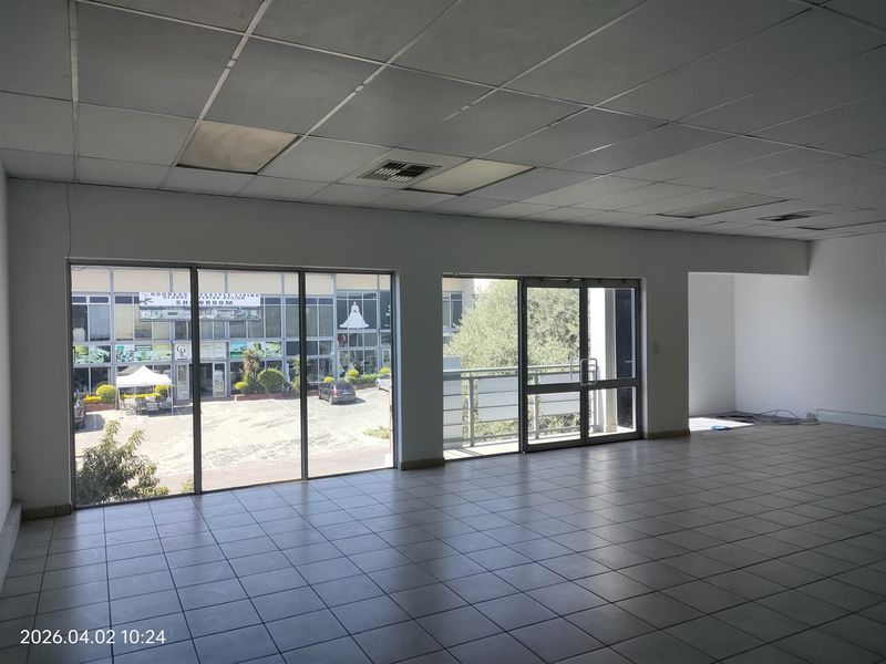 624m2  Warehouse  - FOR SALE or TO LEASE - Photo 10