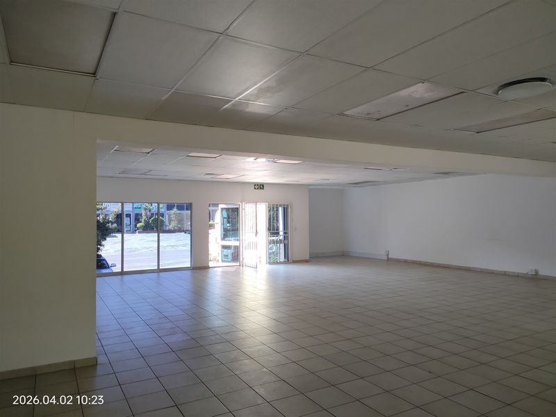 624m2  Warehouse  - FOR SALE or TO LEASE - Photo 6
