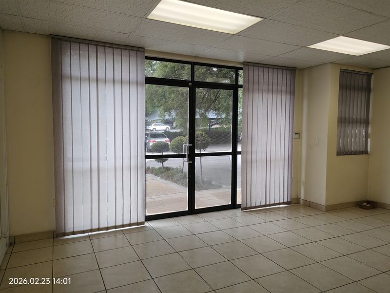 Warehouse Rental Monthly In Randburg - Photo 9