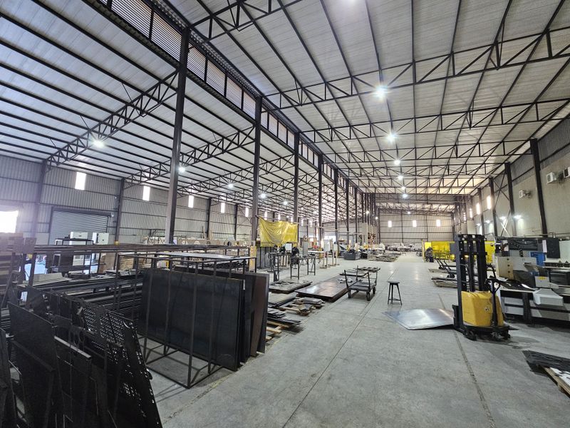 TO LET - Factory/Warehouse - Centurion West - Photo 8