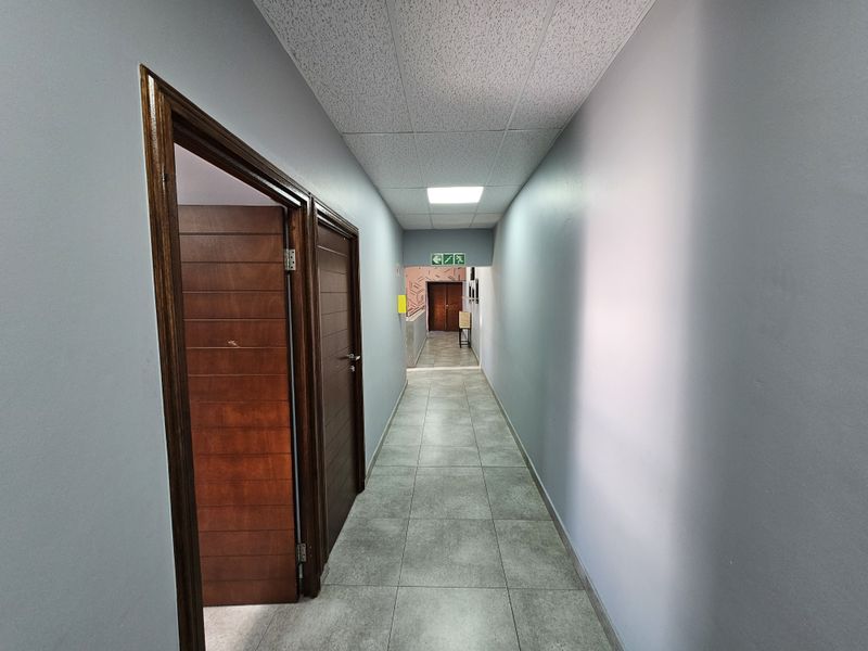 TO LET - Factory/Warehouse - Centurion West - Photo 5