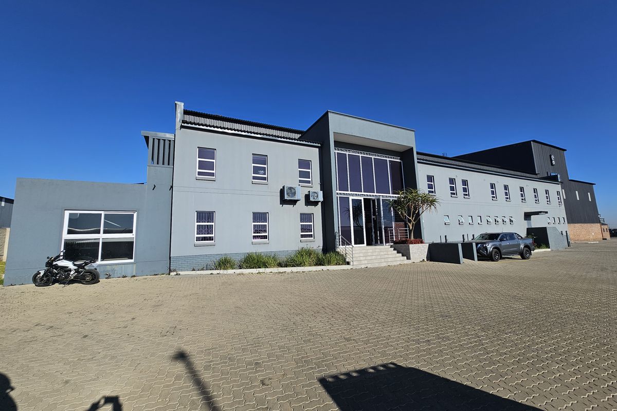 TO LET - Factory/Warehouse - Centurion West - Photo 3