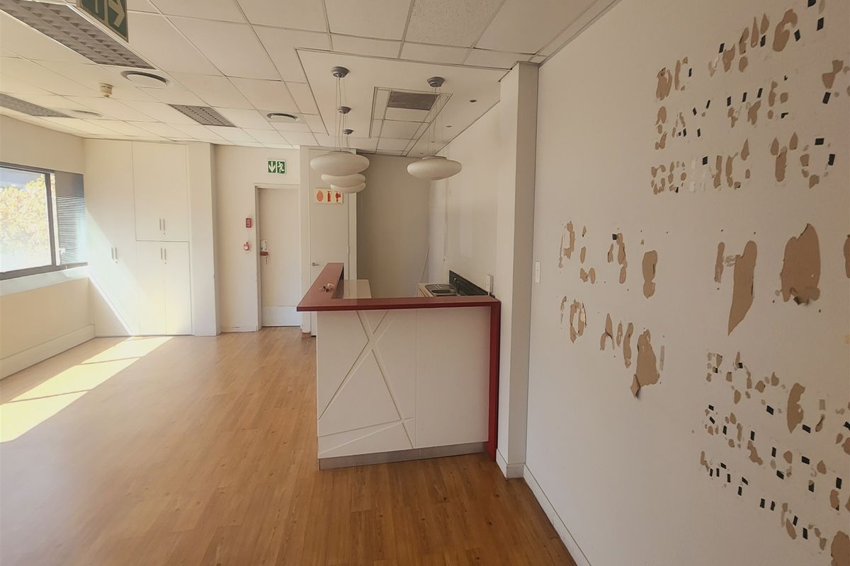 1502.77sqm Offices to let in Sandown, Sandton - Photo 3
