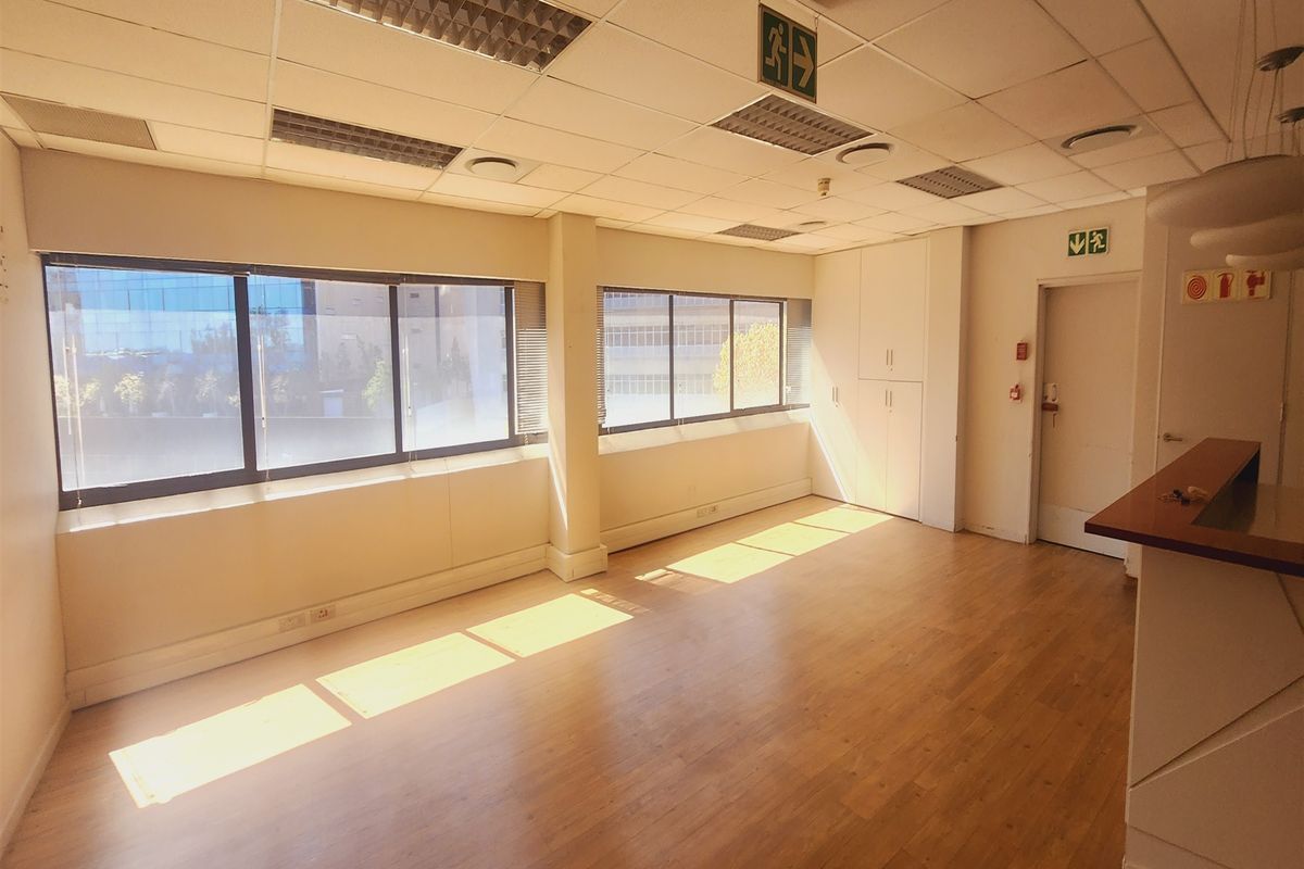 1502.77sqm Offices to let in Sandown, Sandton - Photo 4