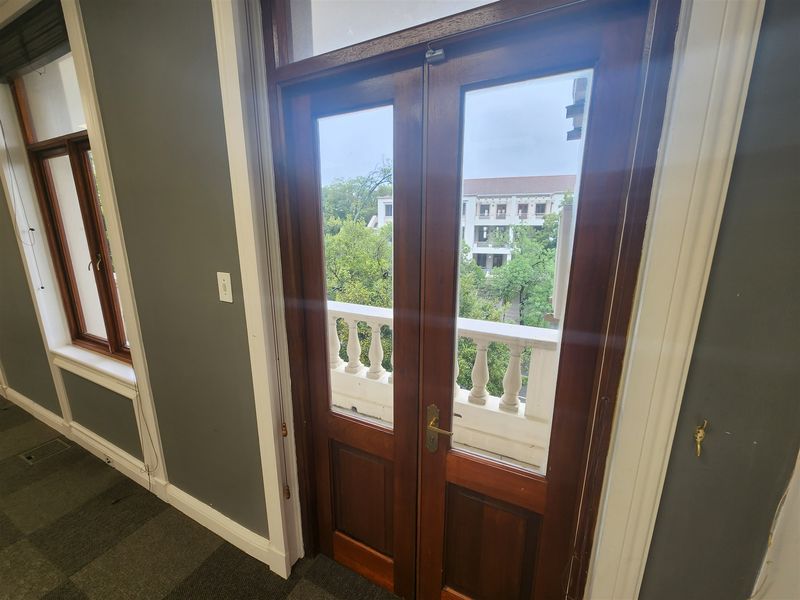 386.58sqm Office space to let in Strathavon, Sandton - Photo 8