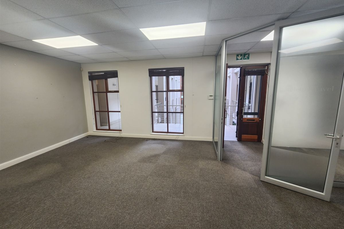386.58sqm Office space to let in Strathavon, Sandton - Photo 4