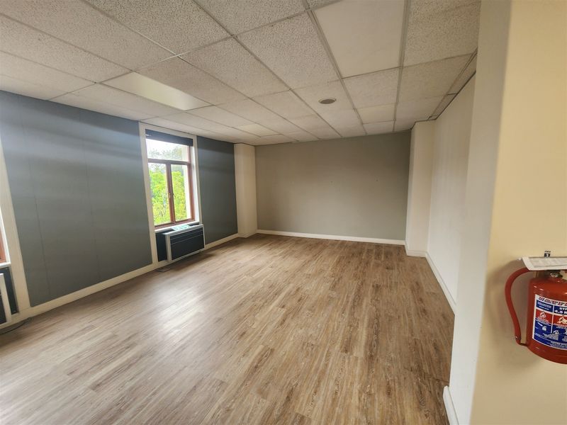 386.58sqm Office space to let in Strathavon, Sandton - Photo 10