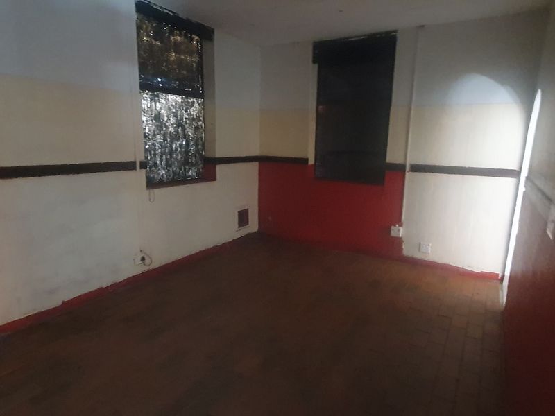 Prime Commercial Property To Let- Marine Drive Bluff - Photo 7