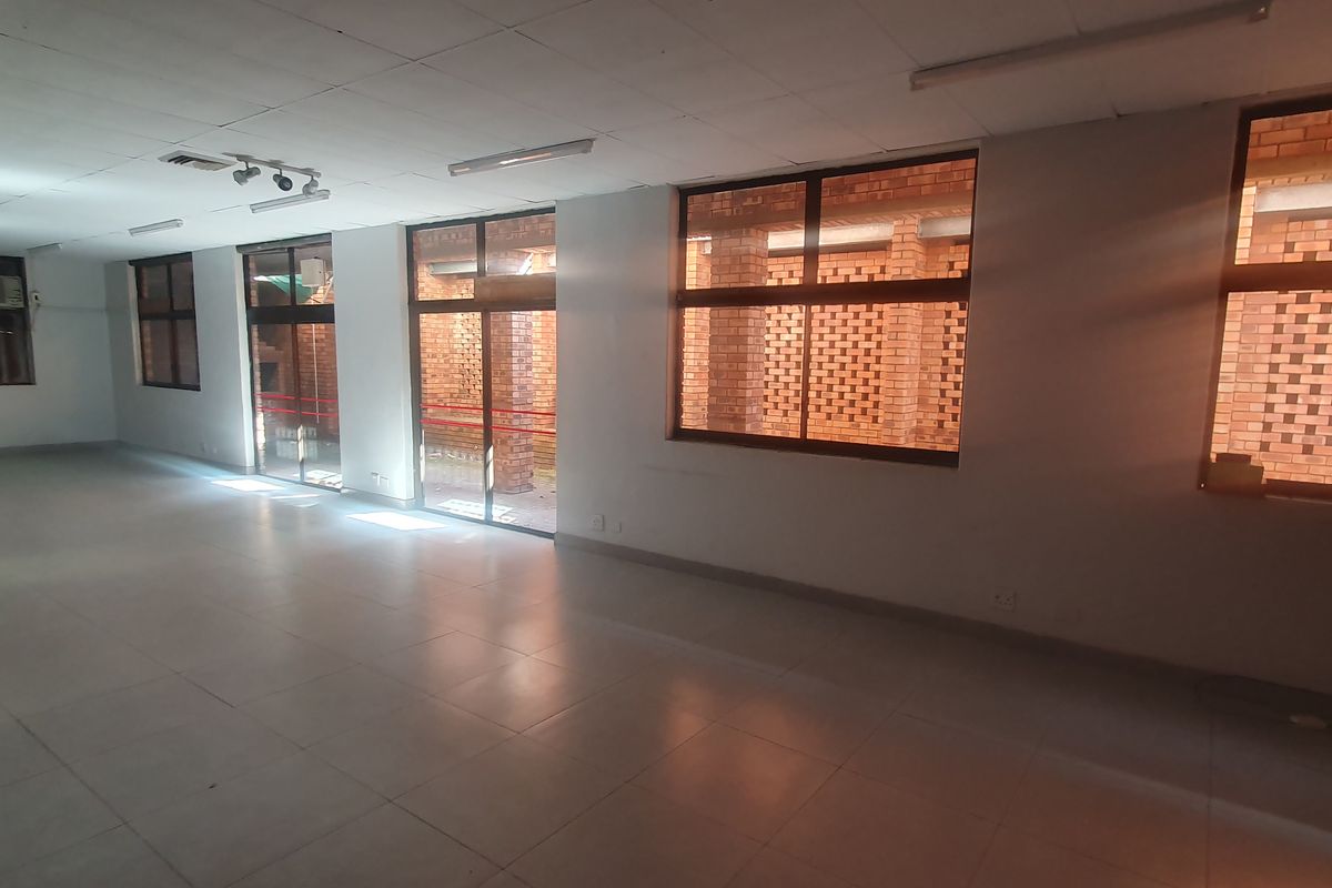 Prime Commercial Property To Let- Marine Drive Bluff - Photo 5