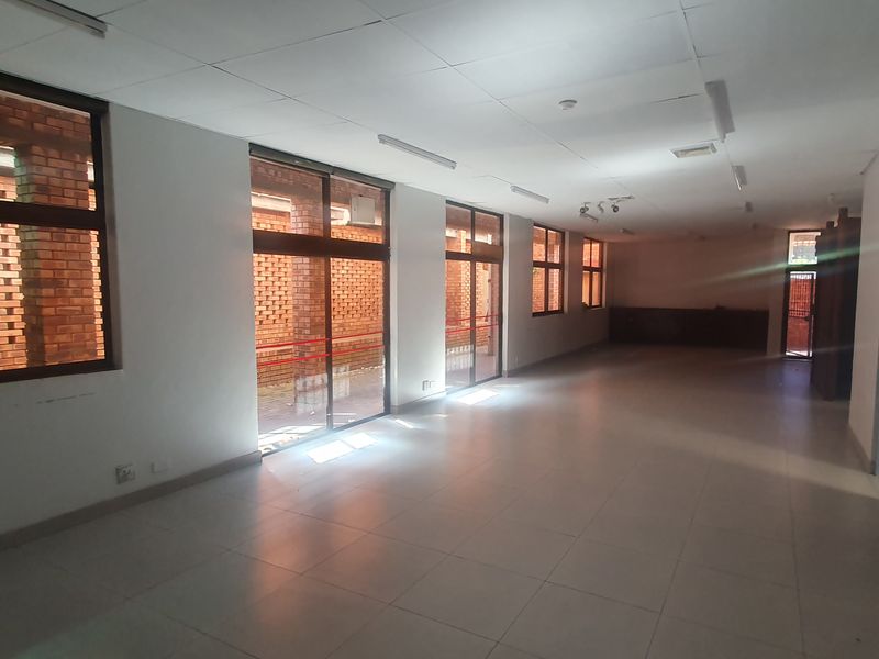 Prime Commercial Property To Let- Marine Drive Bluff - Photo 2