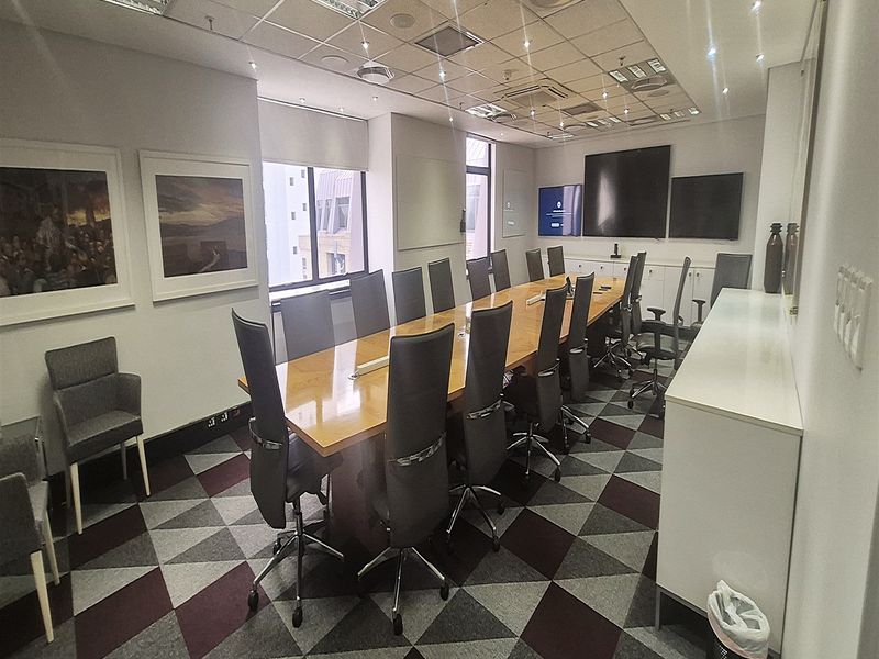8063,65sqm Office to Let in Rosebank - Photo 9