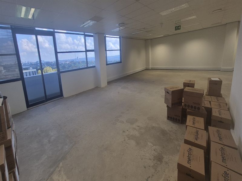 197.33sqm Office to let I Illovo, Sandton - Photo 5
