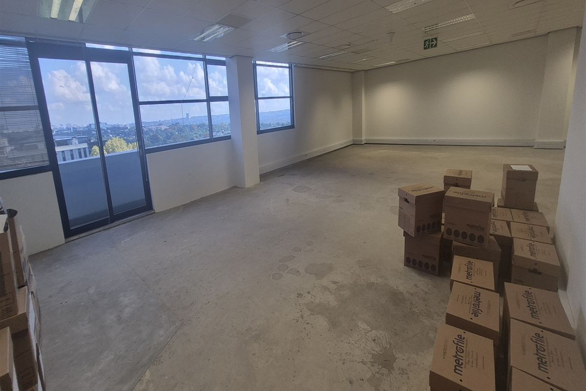 197.33sqm Office to let I Illovo, Sandton - Photo 5