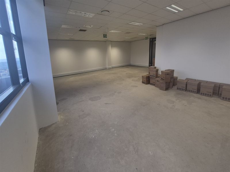197.33sqm Office to let I Illovo, Sandton - Photo 4