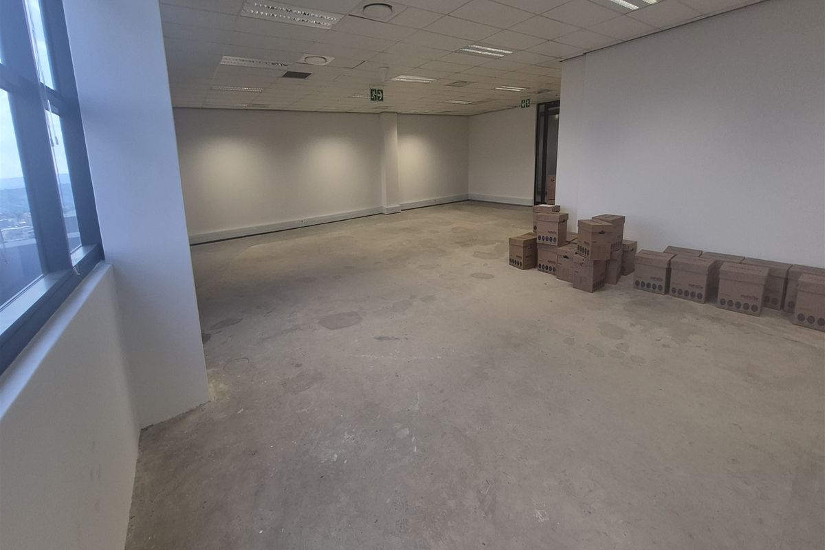 197.33sqm Office to let I Illovo, Sandton - Photo 4