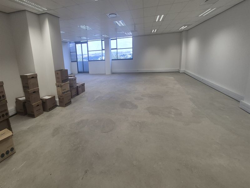 197.33sqm Office to let I Illovo, Sandton - Photo 8