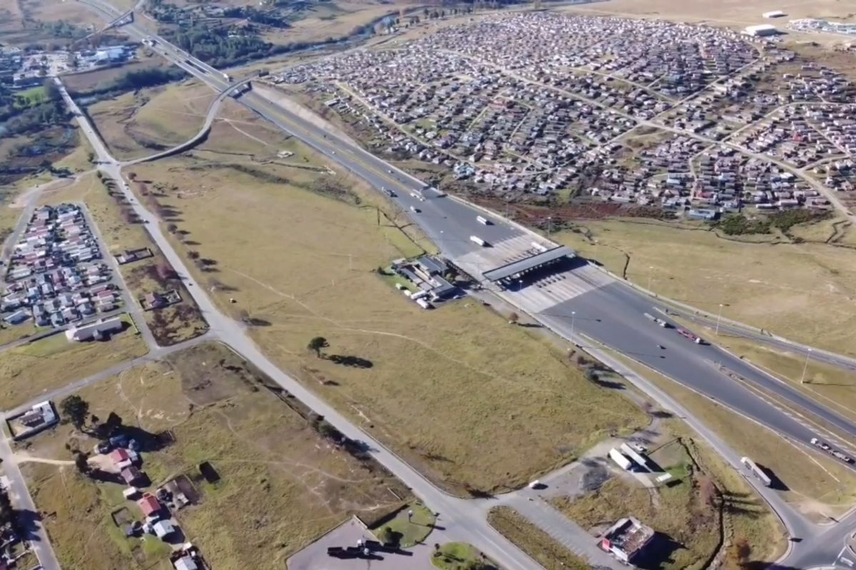 MOOI RIVER - N3/R103- 6.9988ha   - R190,00 per square metre +vat    : R13 297 720,00 + vat - Photo 3