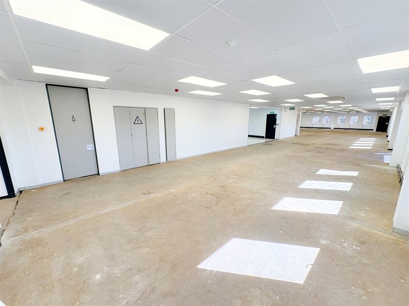 Office space to let - Photo 8