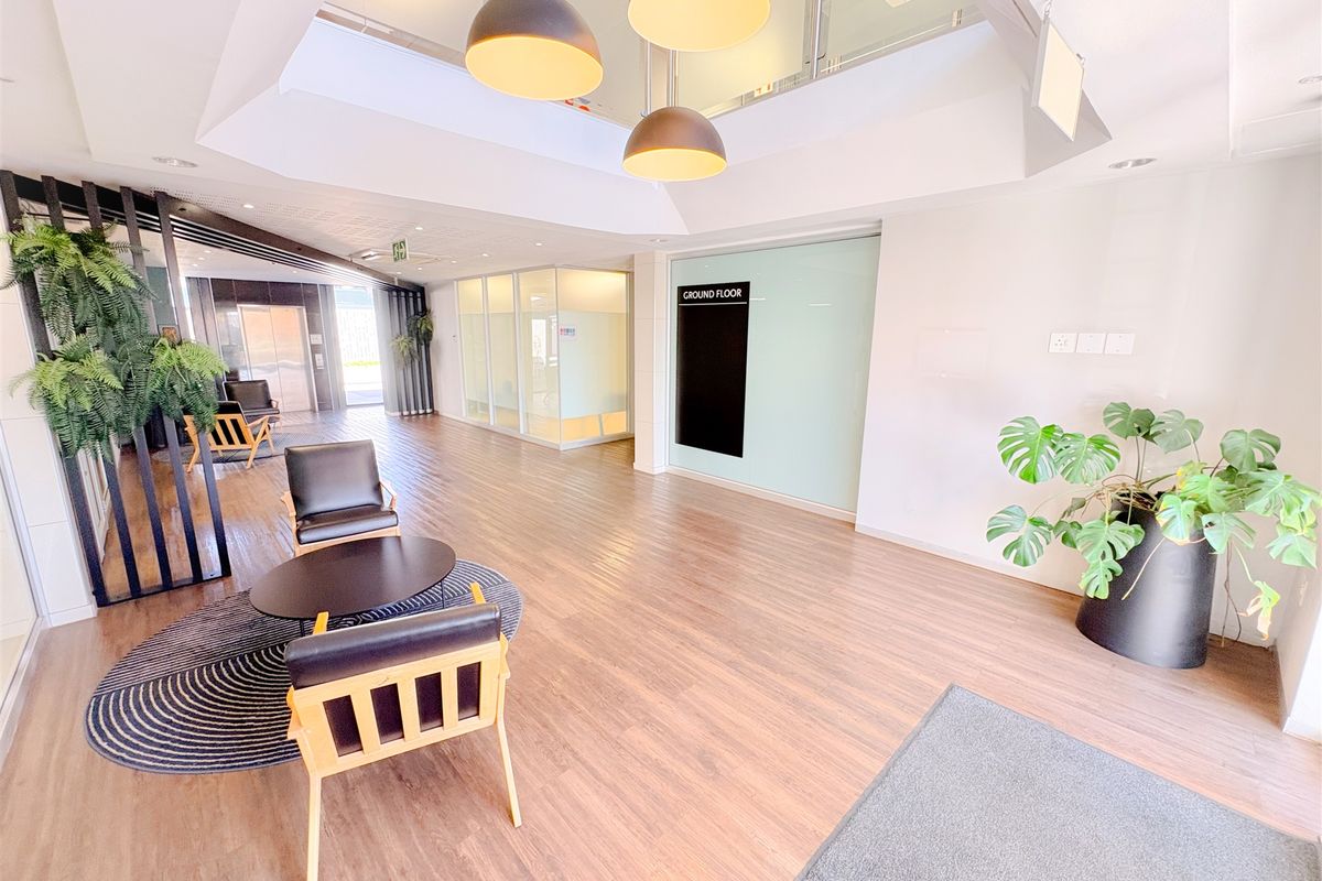 Office space to let - Photo 2