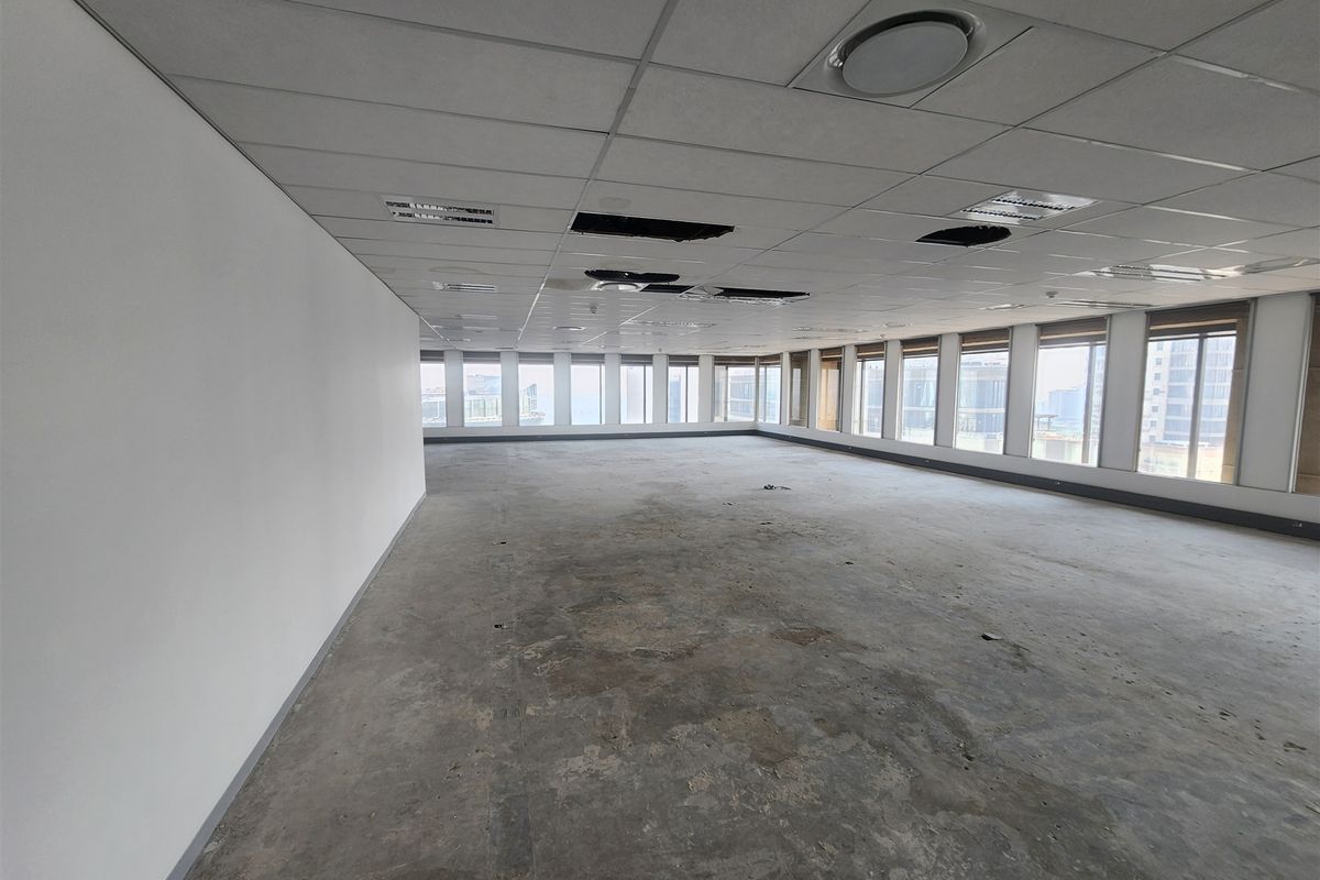589.11sqm Offices to let in Sandton - Photo 3