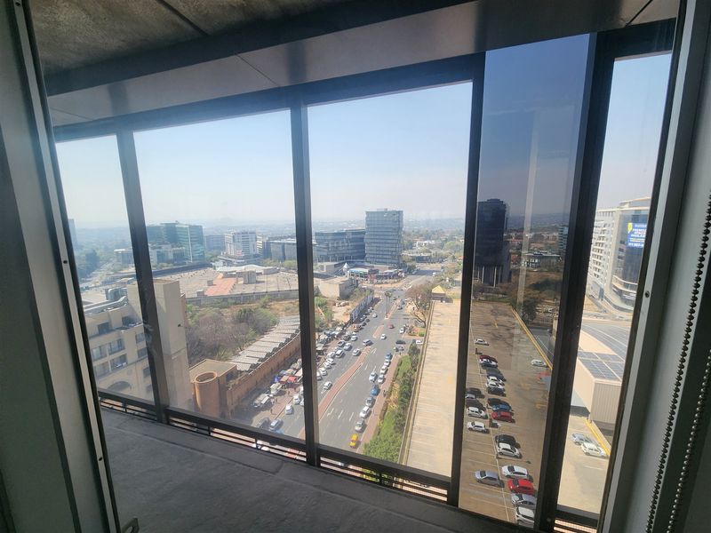589.11sqm Offices to let in Sandton - Photo 9