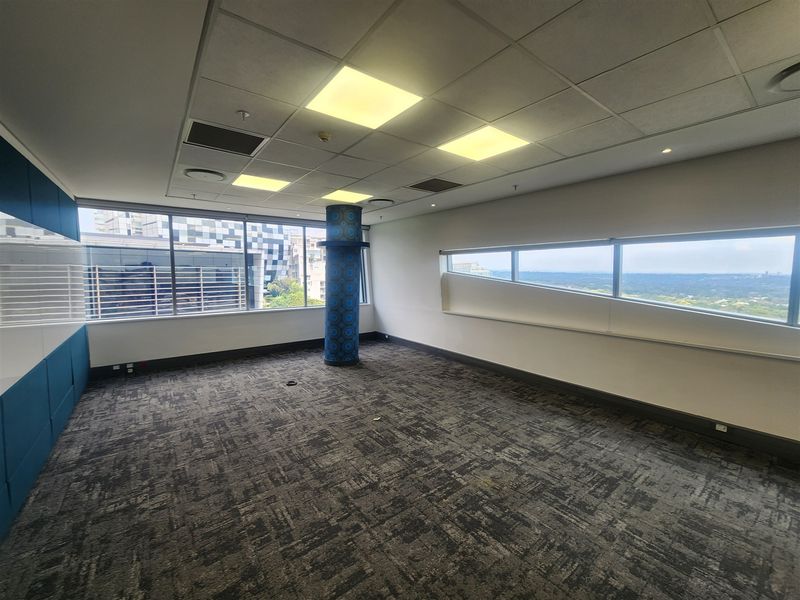 1368m2 Office space to let in Sandton - Photo 4