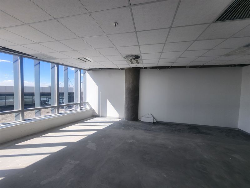 115.52sqm Office space to let in Sandton - Photo 7