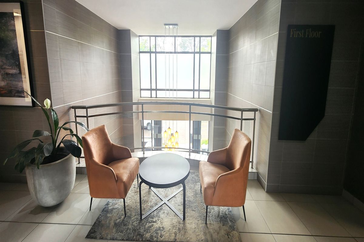 432.42m2 Office to let in Hyde Park Lane - Photo 2