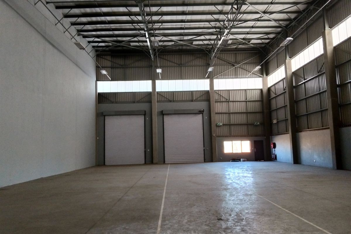 2244m2  Warehouse  - TO LEASE - Photo 5