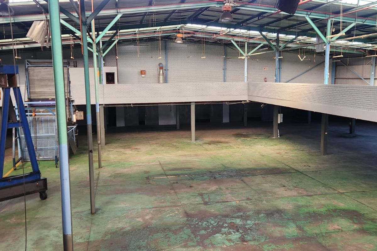 3,563m2 Heavy Industrial Manufacturing Facility To Let | Industria - Photo 2