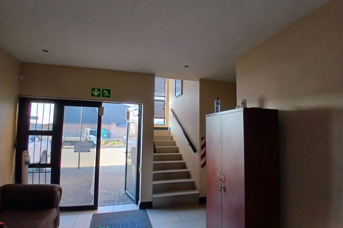 Investment at your disposal. - Photo 5