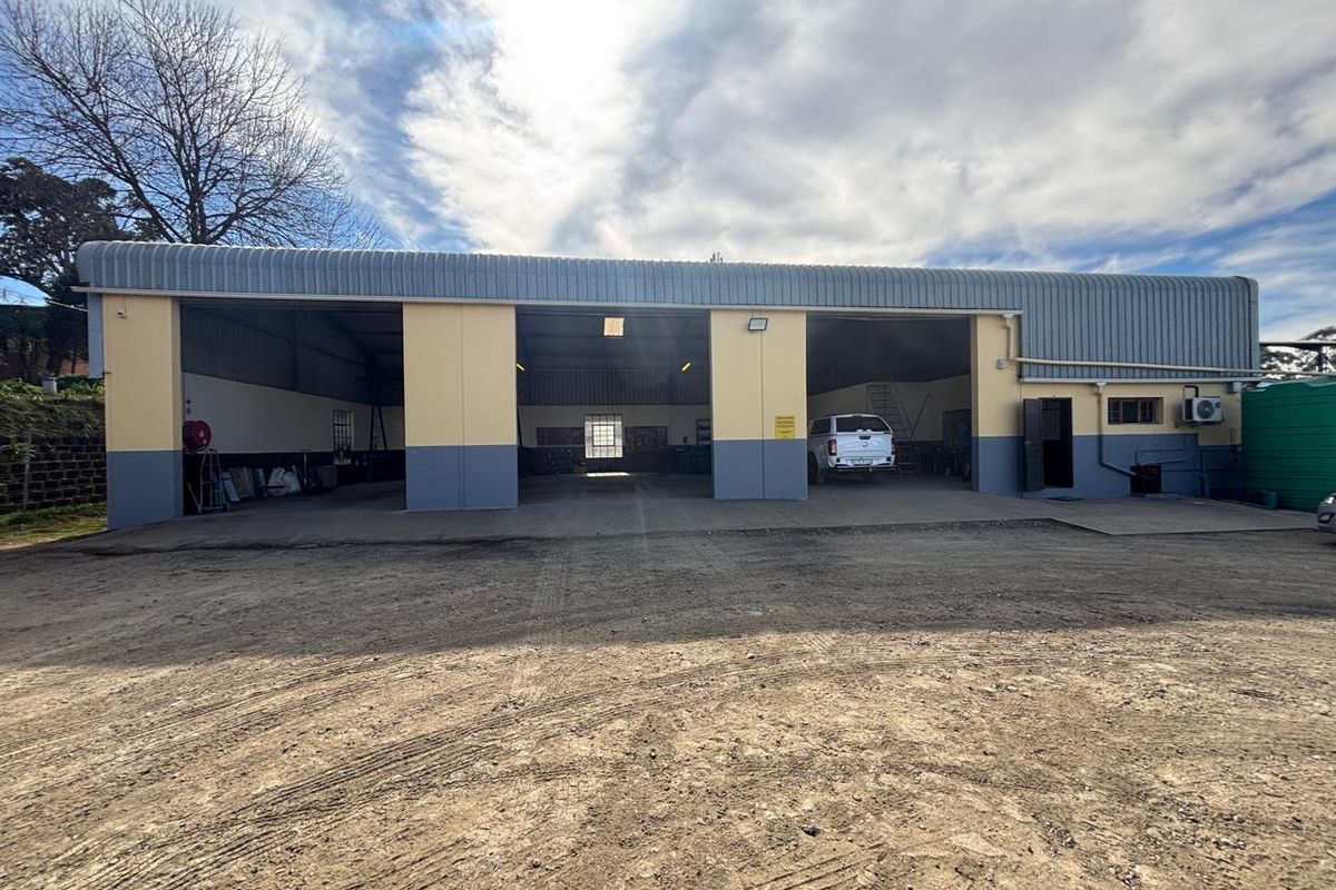 2760sqm site with 300sqm workshop in Merrivale, Howick for sale at R4 350 000-00 plus Vat. - Photo 5