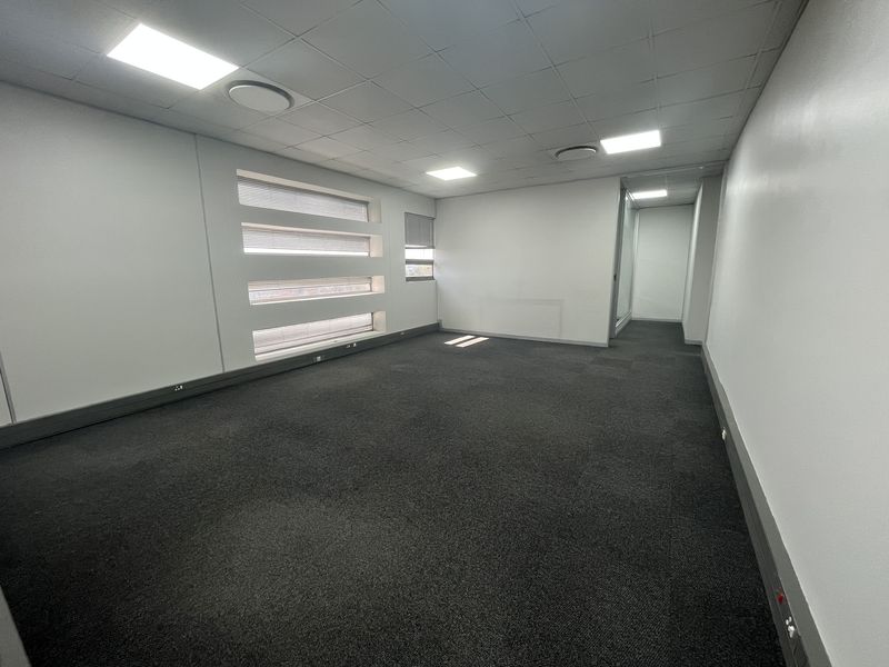 Prime 2nd Floor Office Space – | IBG Office Park, Midrand - Photo 6