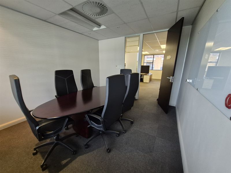 283sqm Offices to let in Rosebank - Photo 7