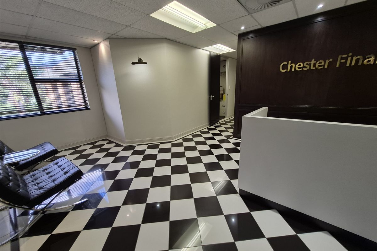 283sqm Offices to let in Rosebank - Photo 4