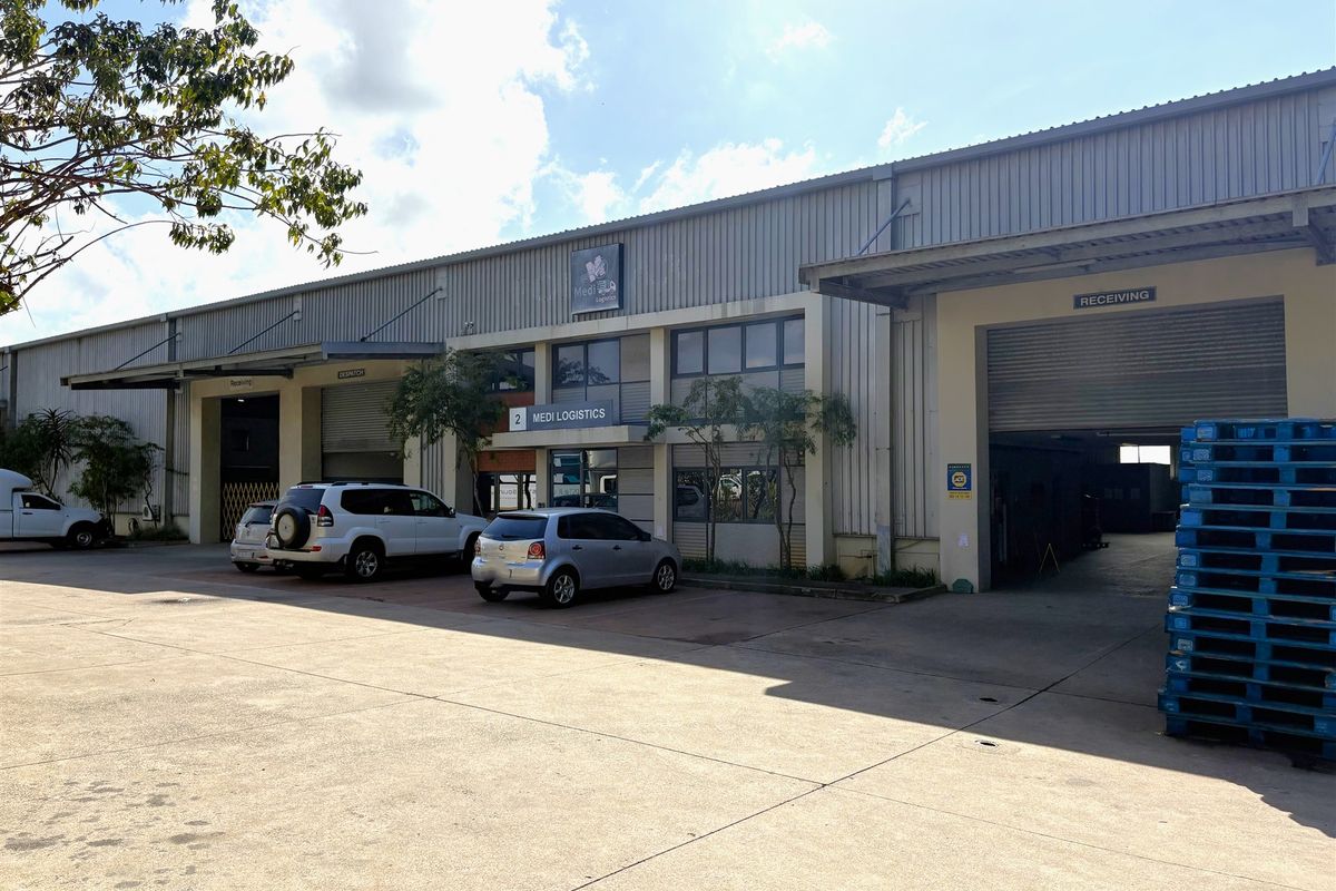 1008sqm Warehouse for lease in Riverhorse Valley - Photo 2